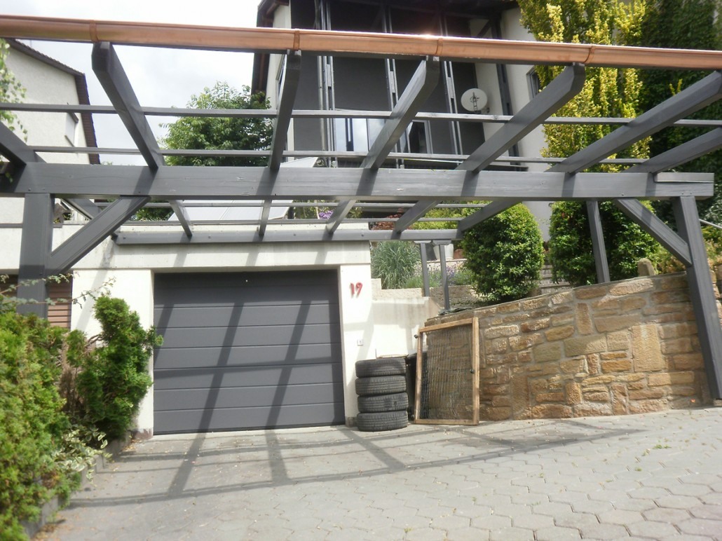 Carport aus Holz – individuelle Ausführung – Referenzfoto von Schönstein Bedachungen