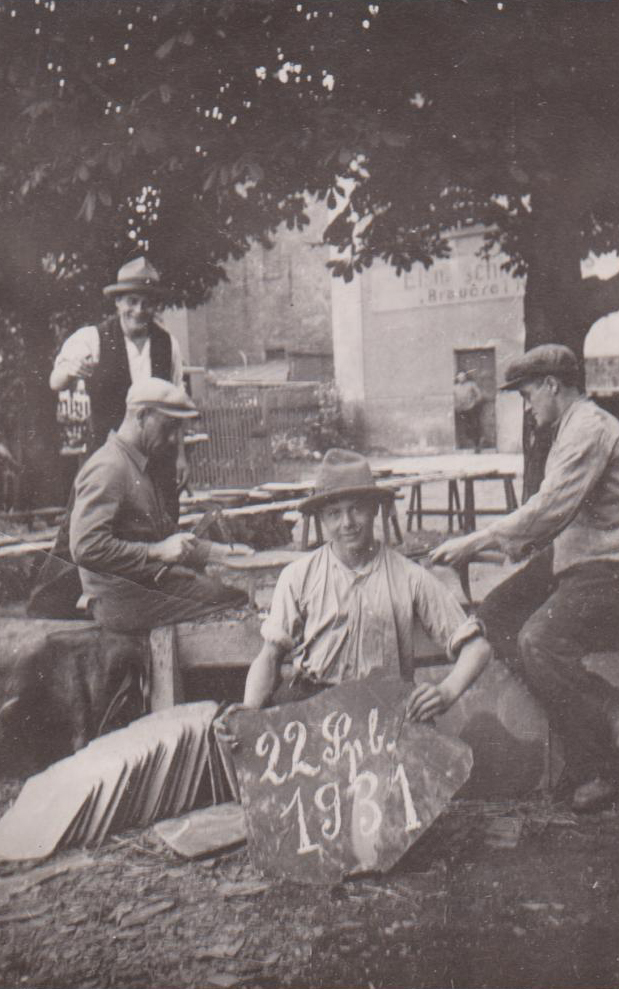 Historische Baustellenaufnahme von Schönstein Bedachungen